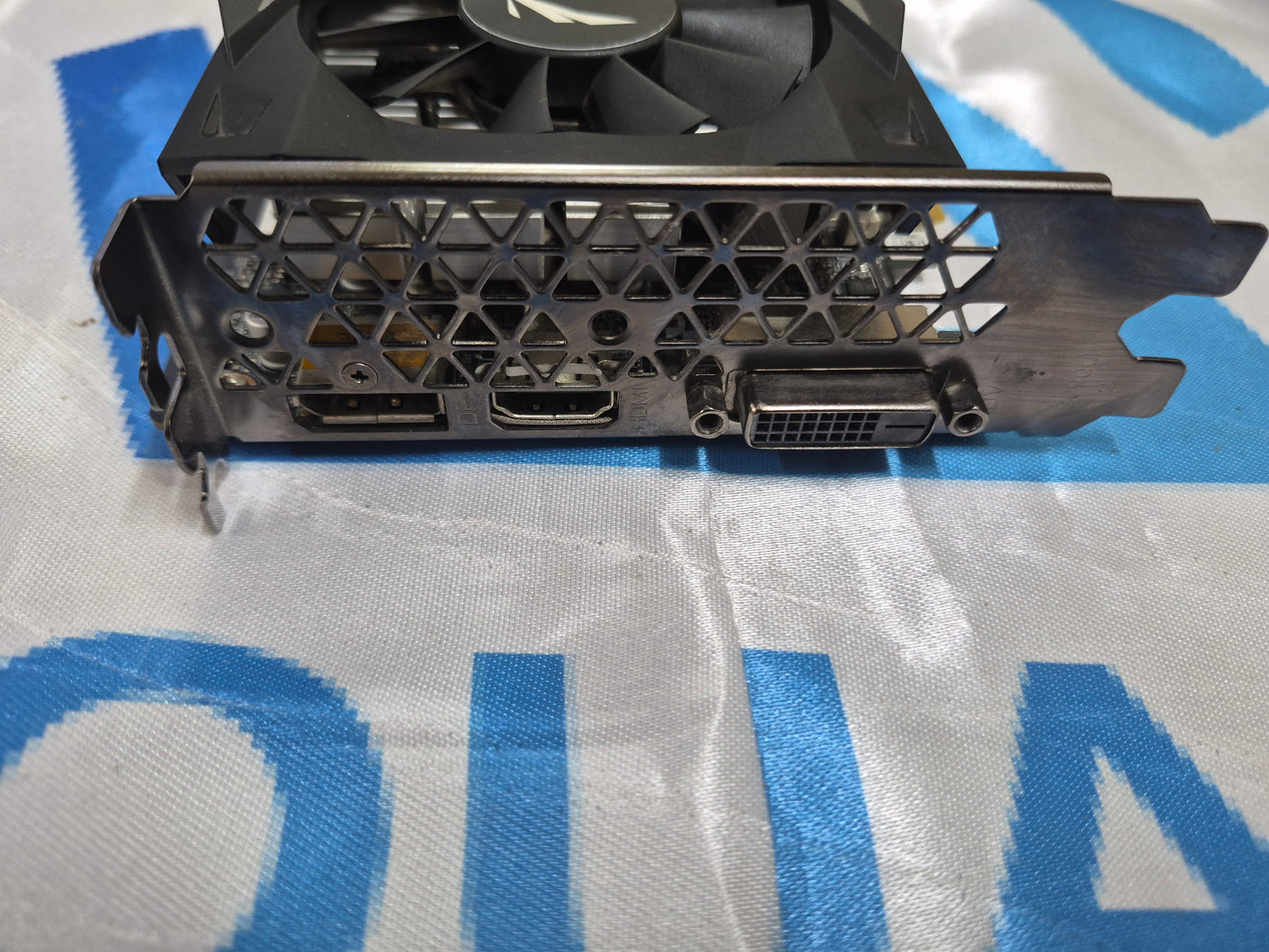 GTX 1650 ZOTAC GAMING AMP 4GB GDDR6
